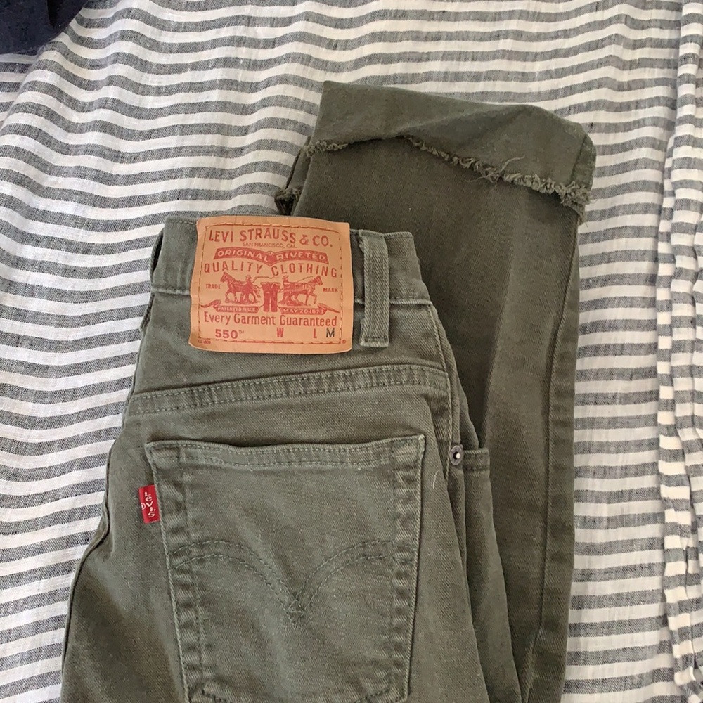 Vintage Levi 550s in army green